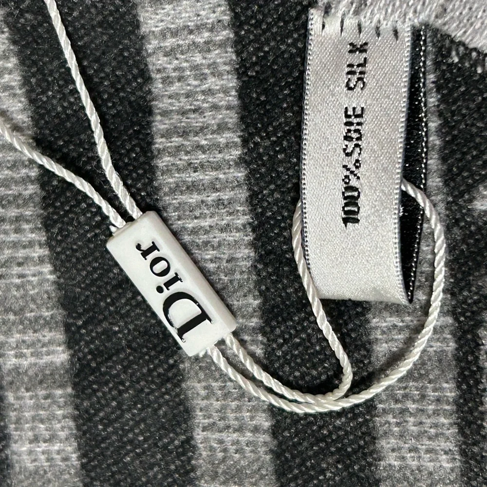 🖤 🔥Christian Dior x Shawn STUSSY soie silk stole scarf (New)🖤🔥RARE FIND🔥